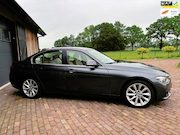 BMW 3-serie - 330e,HYBRIDE, LEER ,NAVI ,TREKHAAK, DUBBELSET WIELEN MET NW 