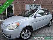 Hyundai Accent - 1.4i Dynamic / RIJDT GOED / RIJKLAAR