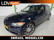 BMW 3-serie - 325XI HIGH EXECUTIVE / 3.0 Benzine / 6-cilinder / vierwielaa