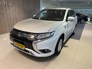Mitsubishi Outlander - 2.4 PHEV Pure