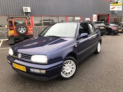 Volkswagen Golf - 1.8 // E. RAMEN / S VLG / YOUNGTIMER / NAP