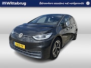 Volkswagen ID.3 - First Plus 58 kWh Navigatie / 19"LM velgen / Camera / App-co