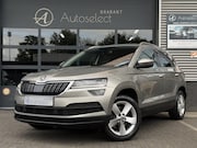 Skoda Karoq - 1.5 TSI ACT Style CarPlay | Trekhaak | Dealer OH