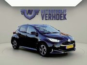 Toyota Yaris - 1.5 Hybrid 115 Dynamic Stuur & Stoelverwarming