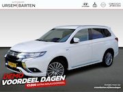 Mitsubishi Outlander - 2.4 PHEV Intense | Achterbank in delen neerklapbaar | Achter