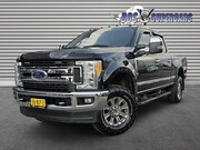 Ford F-250 - CREW CAB 6.7L V8 2017 F250