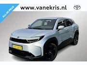 Toyota Urban Cruiser - Dynamic Adventure 61 kWh, Trekhaak, Spatlappen!