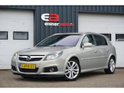 Opel Signum - 2.2-16V Executive AUTOMAAT | LEDER | XENON | PDC | STOELVERW