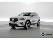 Volvo XC40 - 2.0 B4 Ultimate Dark | Pano-dak | Leer | Adap. Cruise | Harm