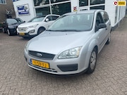 Ford Focus - 1.6-16V Champion