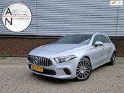 Mercedes-Benz A-klasse - 180 AMG LED PDC Ambient light Vol Opties