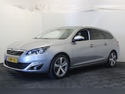 Peugeot 308 - 1.2 e-THP Première |Pano|Navi|