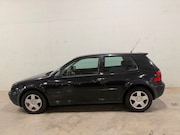 Volkswagen Golf - 2.3 V5 Highline Dealer Onderhoud