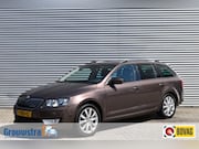 Skoda Octavia - COMBI 1.6 TDI BUSINESS LINE / STOEL VERW. / PDC / TREKHAAK