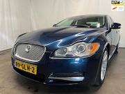Jaguar XF - 2.7D V6 Luxury - Motor Rookt - Schade