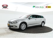 Volkswagen Passat - Variant 2.0 TDI Business Edition R Trekhaak, Camera, Climate