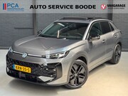 Volkswagen T-Roc - 1.5 eTsi (150 pk) R-Line automaat - panoramadak - Black Styl