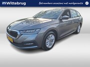 Skoda Octavia - Combi 1.0 TSI Business Edition LED / Navigatie / Parkeersens