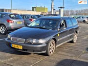 Volvo V70 - €2250, - Apk 2027 , Rijd Goed