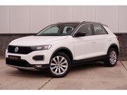 Volkswagen T-Roc - 1.5 TSI Sport | Pano | Trekhaak | LED | Carplay | Camera | V
