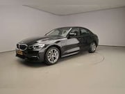 BMW 3-serie - 3 Serie Sedan 330e | LED | Leder | Navigatie | Spo