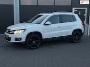 Volkswagen Tiguan - 2.0 TSI Sport&Style 4Motion/Automaat/St verwarming/Netjes