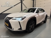 Lexus UX - 250h AWD Executive Line Dealer-Auto