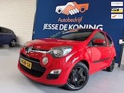 Renault Twingo - 1.2 16V Collection / bj.2013 / kleur: rood / airco / NAP met