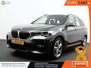 BMW X1 - sDrive18i Automaat M-Sport Navigatie Cruise Control Stoelver