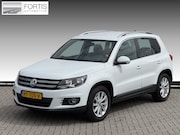 Volkswagen Tiguan - 1.4 TSI Sport&Style NL-AUTO | TREKHAAK 1800KG | PDC | NAVI