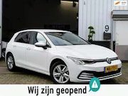 Volkswagen Golf - | 1.5 | eTSI | R-Line | AUTOMAAT | 5DRS | DEALER O