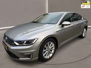 Volkswagen Passat - 1.4 TSI GTE Highline 156 Pk Automaat Airco Navi Leer Xenon 1