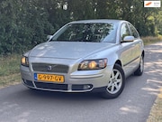 Volvo S40 - 1.8 | " 143.000 " KM + Cruise control Nu € 3.950,