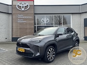 Toyota Yaris Cross - HYBRID 115 FIRST EDITION ALL-SEASON STOEL/STUURVERW APPLE/AN