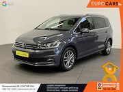 Volkswagen Touran - 1.5 TSI DSG Highline Navigatie  Parkeersensoren Cruise Contr