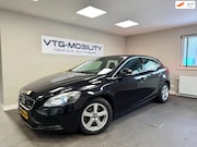 Volvo V40 - 1.6 T3 Summum Navi|ClimateControl|Stoelverwarming|PDC A|Xeno