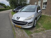 Peugeot 207 - 1.4 Color-line