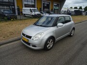 Suzuki Swift - 1.5 Exclusive
