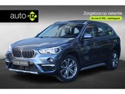 BMW X1 - xDrive20i High Executive / Panorama / Sportstoelen