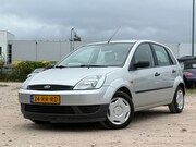 Ford Fiesta - 1.3 Ambiente/ ZEER STERK/ LAAG KM