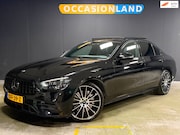 Mercedes-Benz E-klasse - 300 e AMG Line|PANO|TREKHAAK|KEYLESS|MEMORY|STOELV|ACC|HUD|S