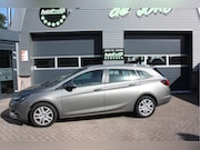 Opel Astra - 1.6 CDTI Business+ LET OP Auto heeft lichte schade rechterzi