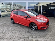 Ford Fiesta - 1.6 ST2 Recaro / Parelmoer / Camera / Led / Clima / Stoel&ru