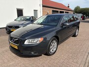 Volvo V70 - 2.0T Momentum Trekhaak Leder