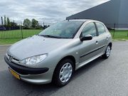 Peugeot 206 - 1.4 One-line|5 drs| Airco|Apk 6-2027|Bj 2006|NAP