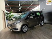 Ford Tourneo Courier - 1.0 Titanium/ Nieuwe motor en koppeling. hele mooie auto.