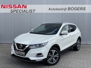 Nissan Qashqai - 1.3 DIG-T N-Connecta Navigatie, Panoramadak, Climate Control
