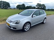 Volkswagen Golf - 1.6 FSI