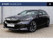 BMW 5-serie - 530 5 Serie Touring 530e M Sport Automaat / Bowers & W
