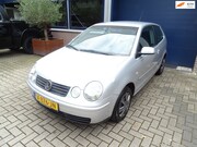 Volkswagen Polo - 1.2